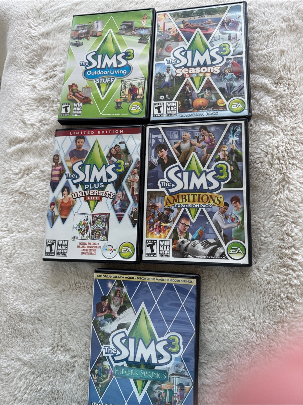 The Sims 3 Expansion & Stuff Packs - (Green/White)
